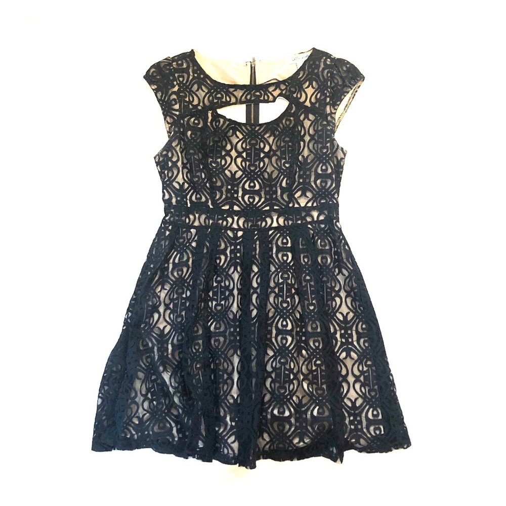❗️3 for $25❗️/ Little Black Lace Dress